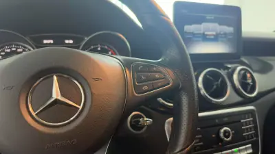 Mercedes-Benz CLA 180 2016 - 16990 EUR, 142457 km - AUTO.MOTO.pt - 142457km - foto 22 de 26