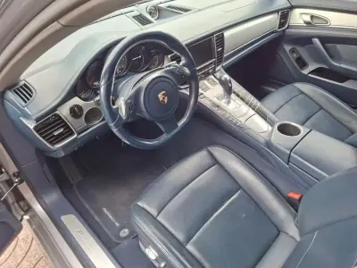Porsche Panamera 2011 - 47900 EUR, 133621 km - 133621km - foto 17 de 36
