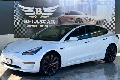 Tesla Model 3 2020 - 23900 EUR, 107000 km - AUTO.MOTO.pt - 107000km - foto 2 de 14