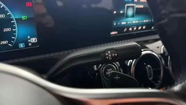 Mercedes-Benz A 180 2021 - 20990 EUR, 105680 km - 105680km - foto 17 de 26