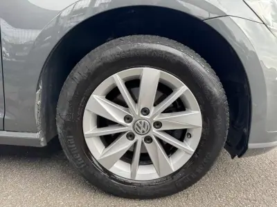 Volkswagen Golf 2019 - 15990 EUR, 95000 km - AUTO.MOTO.pt - 95000km - foto 11 de 27