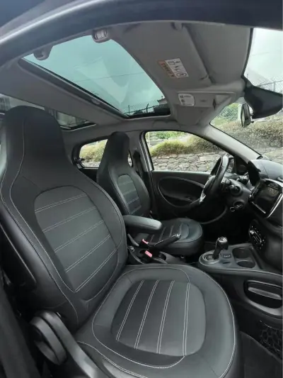 Smart ForFour 2016 - 14500 EUR, 62000 km - AUTO.MOTO.pt - 62000km - foto 5 de 7