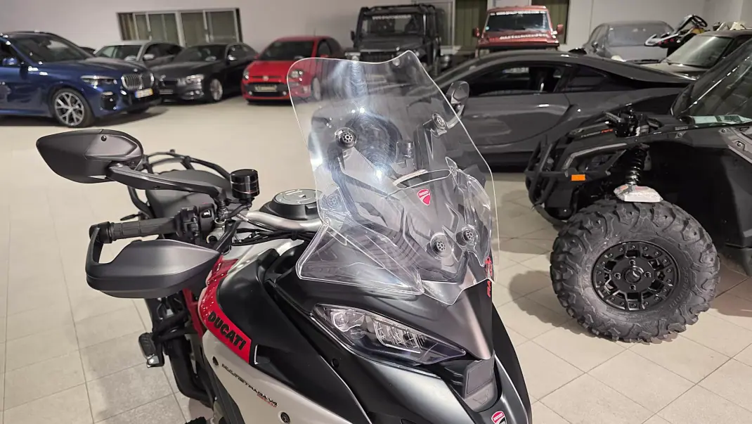 Ducati Multistrada 1260 Enduro 2024 - 28500 EUR, 3867 km - AUTO.MOTO.pt - 3867km - foto 19 de 27