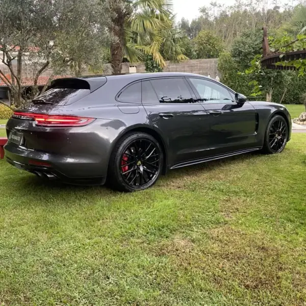 Porsche Panamera Sport Turismo 2019 - 69990 EUR, 210000 km - AUTO.MOTO.pt - 210000km - foto 7 de 50