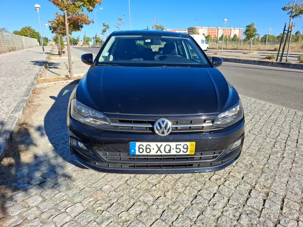 Volkswagen Polo 2019 - 12000 EUR, 115000 km - AUTO.MOTO.pt - 115000km - foto 4 de 11