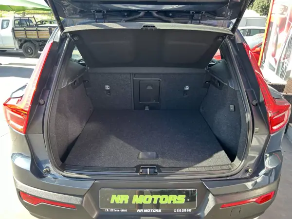 Volvo XC 40 2022 - 27947 EUR, 57500 km - AUTO.MOTO.pt - 57500km - foto 8 de 20