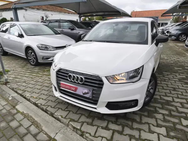 Audi A1 Sportback 2015 - 10900 EUR, 221000 km - AUTO.MOTO.pt - 221000km - foto 3 de 10