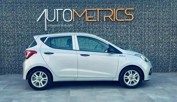Hyundai i10 2014 - 7500 EUR, 181000 km - AUTO.MOTO.pt - 181000km - foto 5 de 14