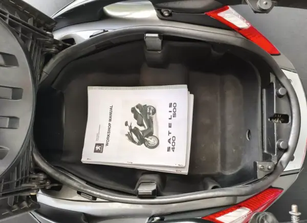 Peugeot 2010 - 2450 EUR, 23000 km - AUTO.MOTO.pt - 23000km - foto 16 de 21