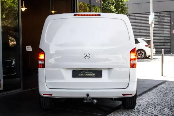 Mercedes-Benz Vito 2015 - 14900 EUR, 153540 km - 153540km - foto 9 de 25