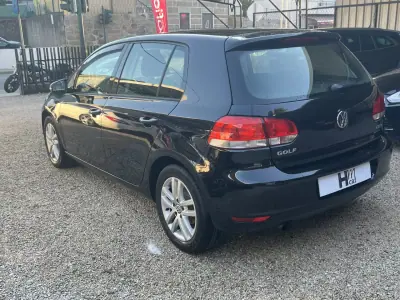 Volkswagen Golf 2010 — photo 6 of 15