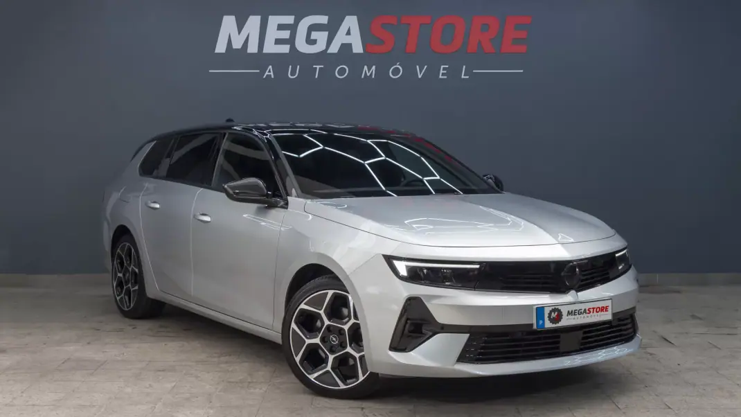 Opel Astra Sports Tourer 2025 - 24900 EUR, 22000 km - AUTO.MOTO.pt - 22000km - foto 1 de 36