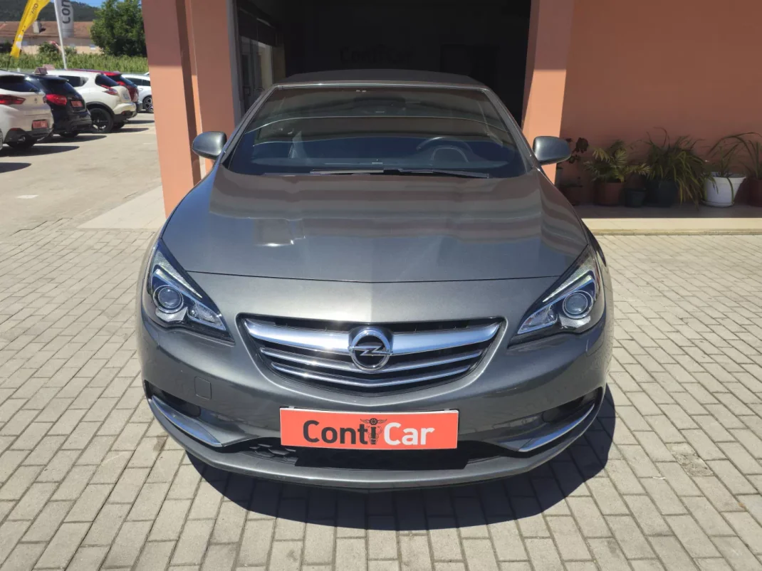Opel Cascada 2017 - 14990 EUR, 76813 km - AUTO.MOTO.pt - 76813km - foto 3 de 16