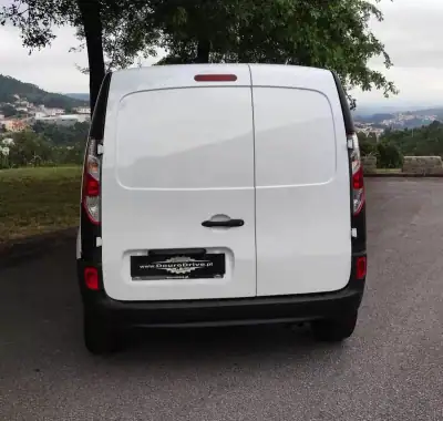 Renault Kangoo 1.5 DCi Maxi 2017 - 9950 EUR, 251230 km - AUTO.MOTO.pt - 251230km - foto 9 de 22