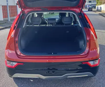 Kia e-Niro 2022 - 24990 EUR, 69900 km - AUTO.MOTO.pt - 69900km - foto 10 de 20