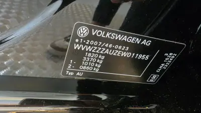 Volkswagen Golf 2013 - 7900 EUR, 207049 km - AUTO.MOTO.pt - 207049km - foto 47 de 54