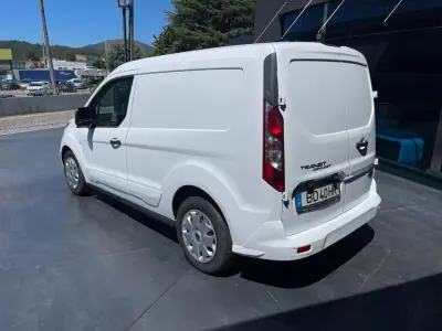 Ford Transit 2018 - 10500 EUR, 175000 km - AUTO.MOTO.pt - 175000km - foto 4 de 12