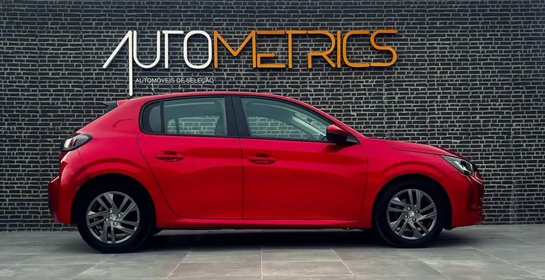 Peugeot 208 2021 - 15750 EUR, 102000 km - AUTO.MOTO.pt - 102000km - foto 10 de 14