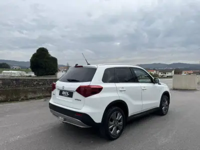 Suzuki Vitara 2019 - 15990 EUR, 77000 km - AUTO.MOTO.pt - 77000km - foto 7 de 32