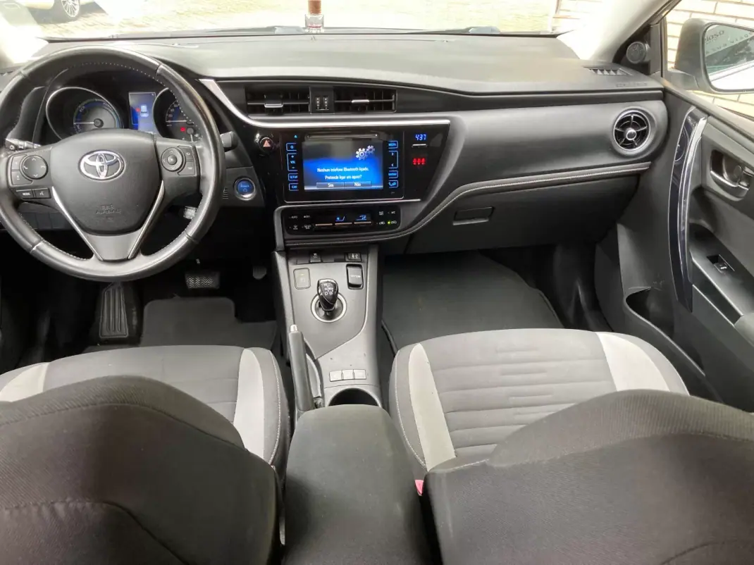 Toyota Auris 2016 - 16750 EUR, 90000 km - AUTO.MOTO.pt - 90000km - foto 18 de 21
