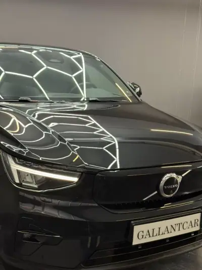 Volvo C40 2023 - 34000 EUR, 63574 km - AUTO.MOTO.pt - 63574km - foto 3 de 16