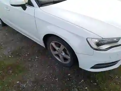 Audi A3 Sportback 2014 - 9900 EUR, 209000 km - AUTO.MOTO.pt - 209000km - foto 11 de 11