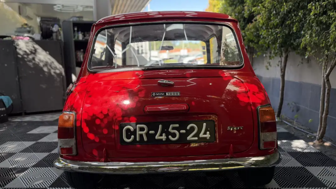 MINI 1000 1974 - 15000 EUR, 23900 km - AUTO.MOTO.pt - 23900km - foto 7 de 20