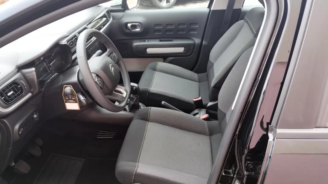 Citroën C3 2021 - 11950 EUR, 50000 km - AUTO.MOTO.pt - 50000km - foto 11 de 31