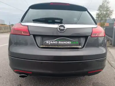 Opel Insignia 2010 - 7500 EUR, 206000 km - AUTO.MOTO.pt - 206000km - foto 9 de 31