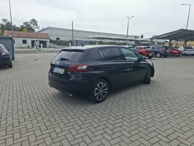 Peugeot 308 2015 - 9500 EUR, 206000 km - foto 6 de 31
