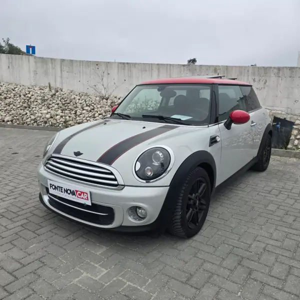 MINI 3 Portas 2011 - 11850 EUR, 158400 km - AUTO.MOTO.pt - 158400km - foto 10 de 24