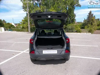 Renault Kadjar 2018 - 13850 EUR, 104000 km - 104000km - foto 6 de 19