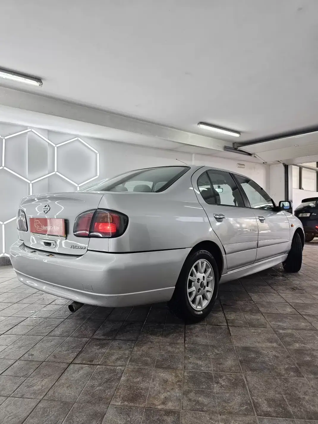Nissan Primera 2001 - 2650 EUR, 283341 km - AUTO.MOTO.pt - 283341km - foto 13 de 24
