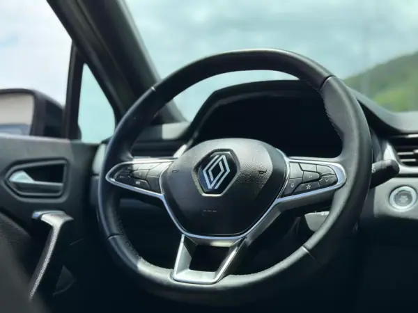 Renault Captur 2024 - 24990 EUR, 32901 km - AUTO.MOTO.pt - 32901km - foto 16 de 19