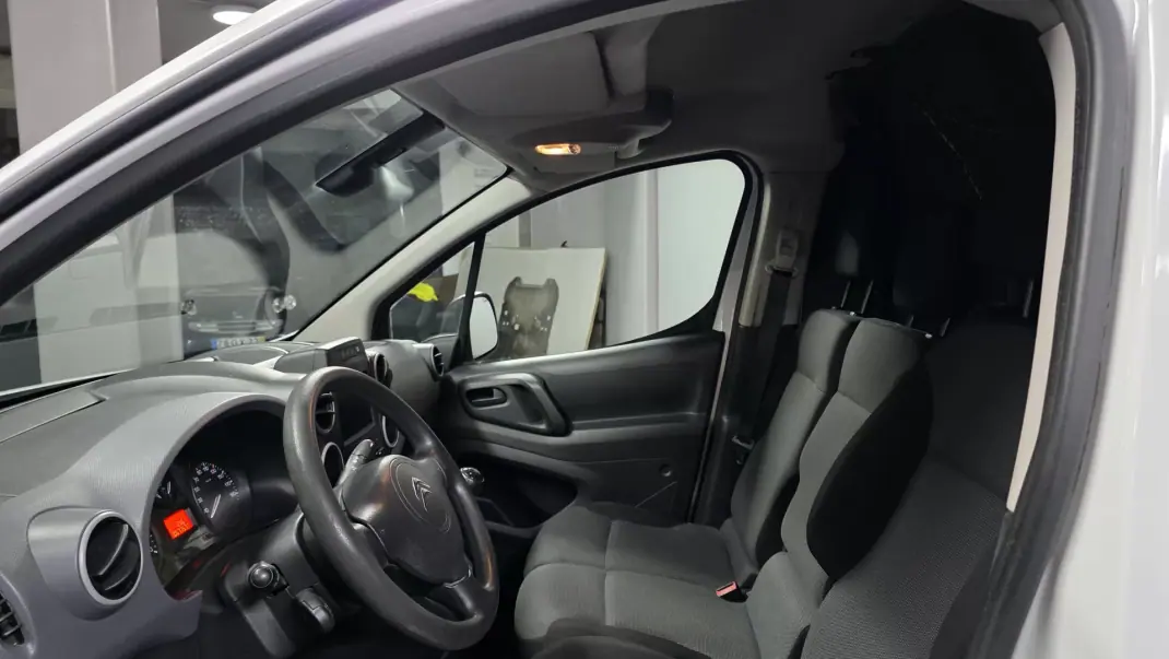 Citroën Berlingo 1.6 Bluehdi L2 100 cv longa C Iva 2018 - 16990 EUR, 67000 km - AUTO.MOTO.pt - 67000km - foto 5 de 41