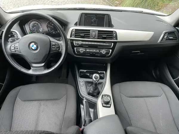 BMW 116 2018 - 16490 EUR, 81000 km - 81000km - foto 3 de 8