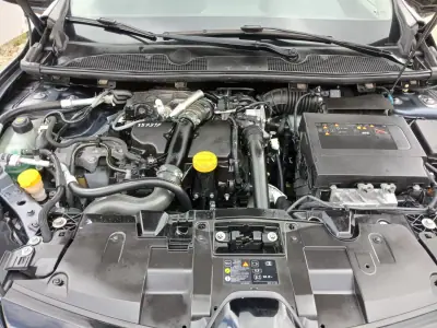 Renault Mégane Sport Tourer 2016 - 8950 EUR, 157317 km - AUTO.MOTO.pt - 157317km - foto 24 de 25