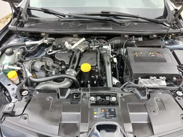 Renault Mégane Sport Tourer 2016 - 8950 EUR, 157317 km - AUTO.MOTO.pt - 157317km - foto 24 de 25