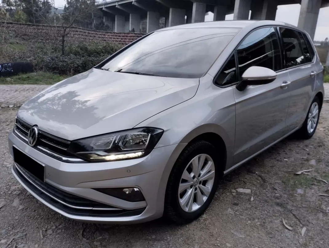 Volkswagen Golf 2019 - 14750 EUR, 150000 km - AUTO.MOTO.pt - 150000km - foto 1 de 30