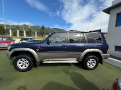 Nissan Patrol 2000 — foto 6 de 19