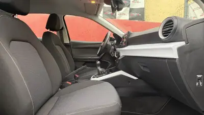 SEAT Arona 2023 - 14400 EUR, 62200 km - AUTO.MOTO.pt - 62200km - foto 12 de 13