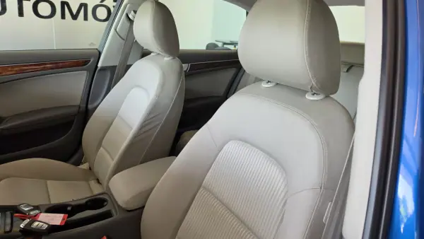 Audi A4 2009 - 9900 EUR, 305847 km - AUTO.MOTO.pt - 305847km - foto 39 de 57
