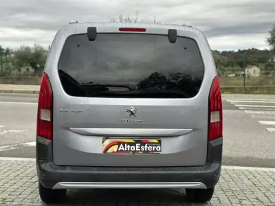 Peugeot Rifter 2018 - 20900 EUR, 64900 km - AUTO.MOTO.pt - 64900km - foto 6 de 22