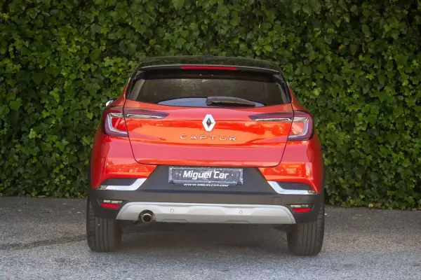 Renault Captur 2020 - 15900 EUR, 86000 km - AUTO.MOTO.pt - 86000km - foto 9 de 17