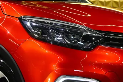 Renault Captur 2019 - 14900 EUR, 80047 km - AUTO.MOTO.pt - 80047km - foto 8 de 31