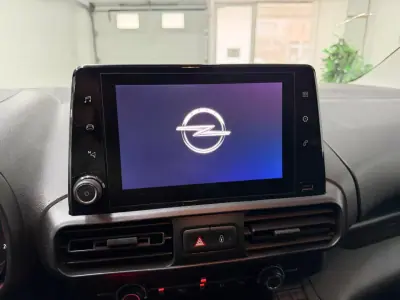 Opel COMBO 2019 - 12990 EUR, 104000 km - 104000km - foto 6 de 27