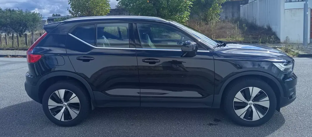 Volvo XC 40 2020 - 26990 EUR, 79100 km - 79100km - foto 4 de 21
