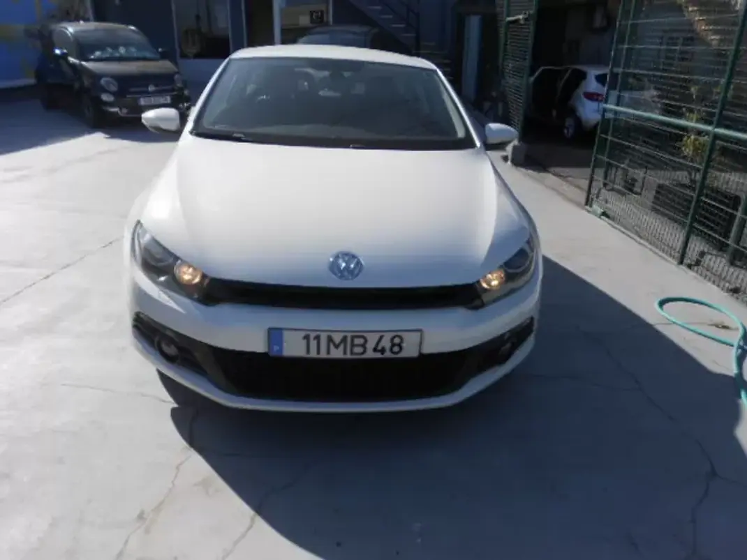 Volkswagen Scirocco 2011 - 12500 EUR, 121314 km - AUTO.MOTO.pt - 121314km - foto 1 de 10