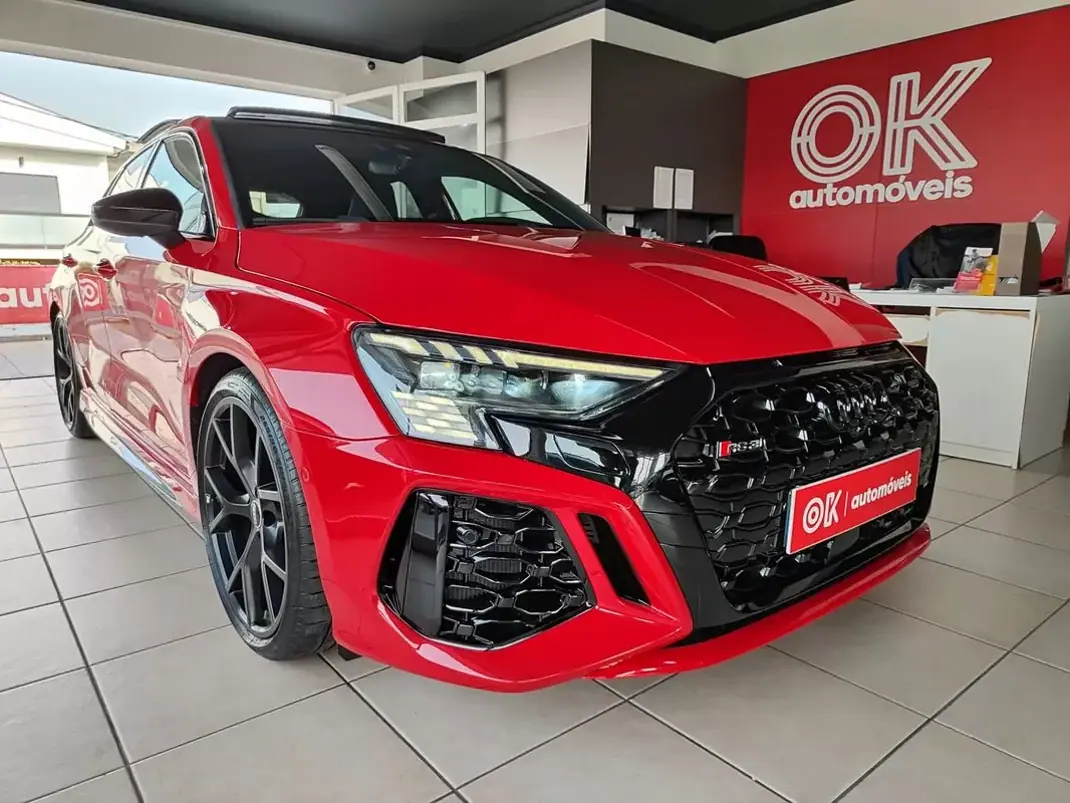 Audi RS3 Sportback 2024 - 69500 EUR, 41900 km - AUTO.MOTO.pt - 41900km - foto 1 de 48