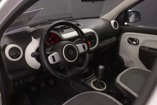 Renault Twingo 2019 - 9490 EUR, 90548 km - AUTO.MOTO.pt - 90548km - foto 8 de 22